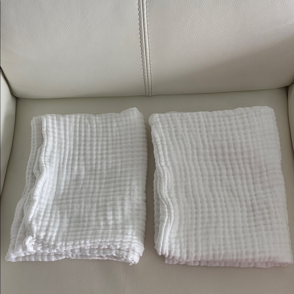 Alto Organic Cotton Gauze White Standard Pillowcases Set of 2 - Picture 5 of 5
